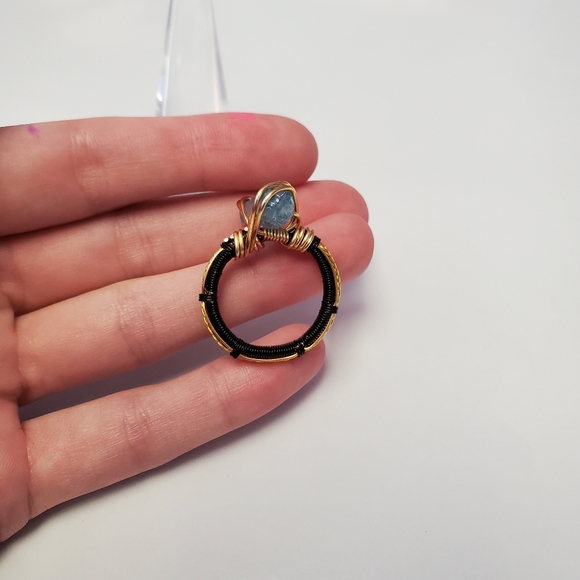 "Frost magic" Blue Crystal Handmade Wire Wrap Ring Size 8.5 - Picture 7 of 8